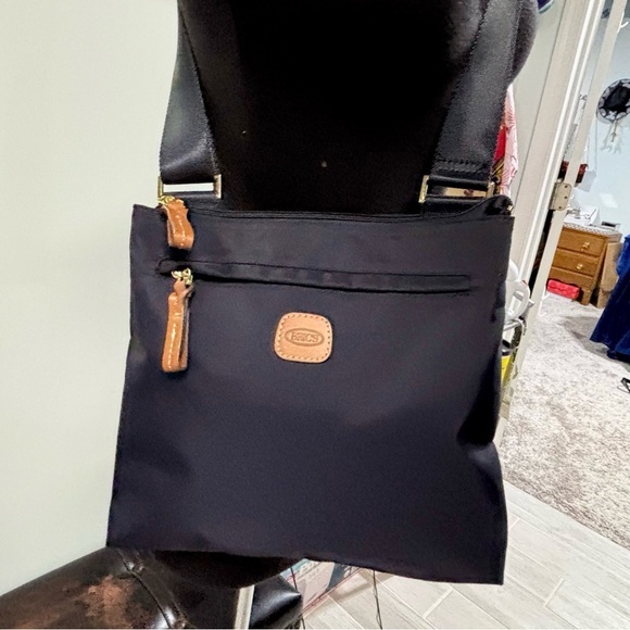 NWOT❤️BRIC'S Milano Navy Crossbody Bag - Picture 2 of 6